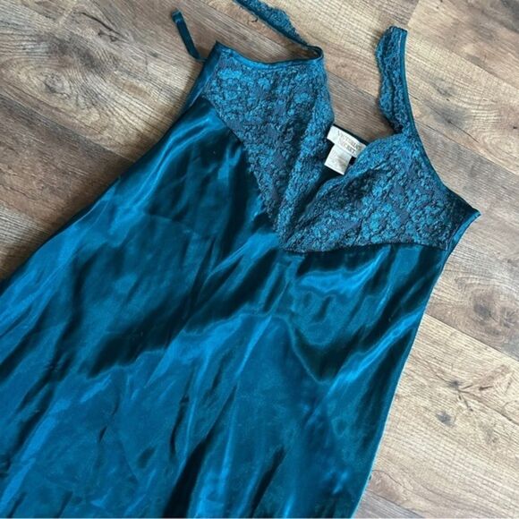 Victoria's Secret Gold Label Teal Vintage Satin Gown Chemise Lace Bust SEE INFO - Picture 1 of 10